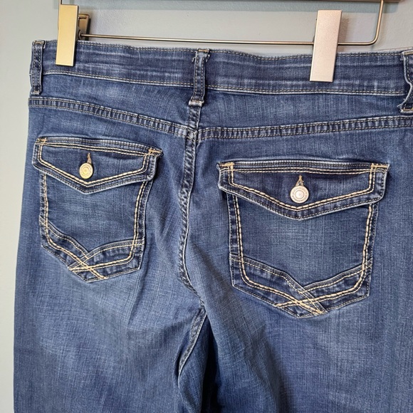 Lee Comfort Waistband Straight Leg Jeans. Women’s 16 SHORT (actual 33x29) - Picture 7 of 10